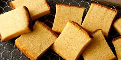 烏骨鶏かすていら　秋の美味（みみ）まつり